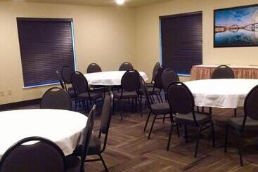 Aspen Suites Hotel Sitka