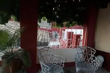 پانسیون Hostal Rosa Helena