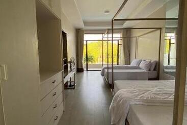 Hotel Maven Beach Resort