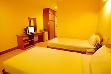 Hotel Phuthong Place