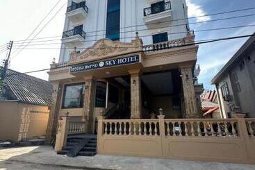 هتل Sky