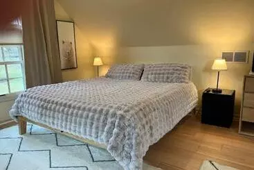 ペンション Private Studio King Bed In A Residential Home