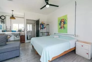 هتل Aramara Suite