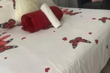 East Bed And Breakfast Guesthouse