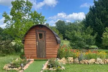 ユースホステル Auberge De L Hirondelle