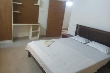 Hotel Silent River Resort