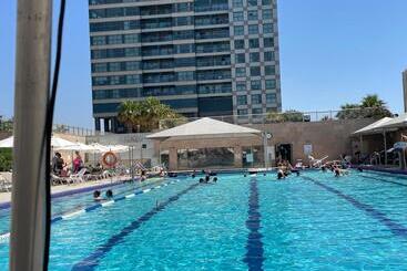 Huoneistohotelli Okeanose Bamarina L