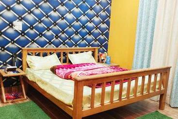 Pension (Hôtel basse catégorie) Blue Mount