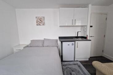 פנסיון En Suite Mitcham