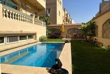 هتل آپارتمان Al Bustan Residents Sheikh Zayed