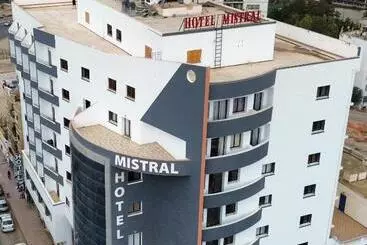 ホテル Mistral