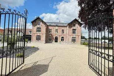 ペンション Aura Castle