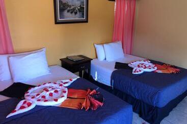 リゾートホテル Daphne S Lagoon Lodge