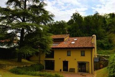 Aamiaismajoitus (B&B) Le Camere Del  Mulino Del Grillo