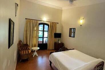 Hotel Molly S Retreat