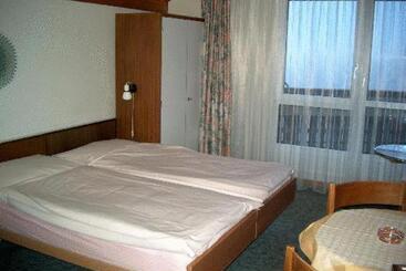 Otel Restaurant Cristal