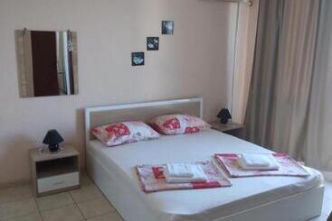 Пансион къща за гости семейство маврови