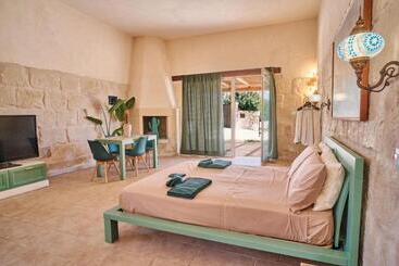 Pensione Salento In Villa Petruse