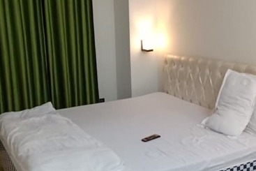 Hotell Sheetal International Siwan