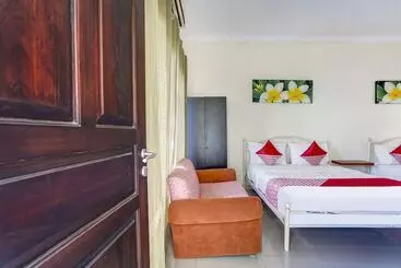 Hotell Kost Sofie Syariah By Oyo Rooms