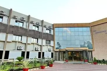 Fabhotel Prime The Hindustan Residency