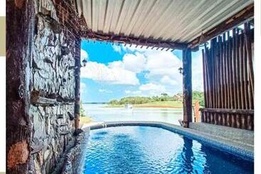 Hostel Camote S Lake Retreat