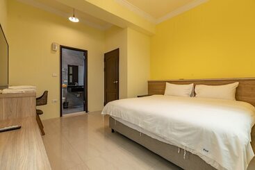 تختخواب و صبحانه Memories