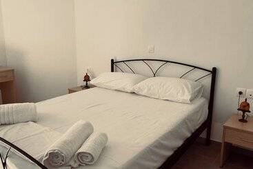 اقامتگاه Tinos Seaside Retreat For 5