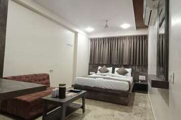 Hotel Citizen  Surat