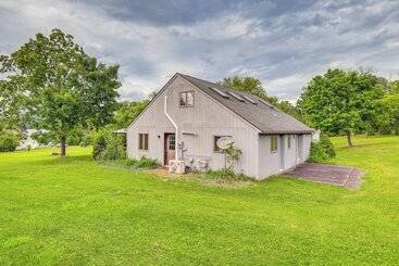 Quinta ou Casa Rural Keuka Lake Cabin W/ Boat Dock Access & Fire Pit!