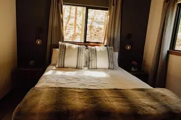 Mökkimajoitus Newly Remodeled Luxury Cabin