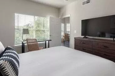 アパートホテル Residences At River Park West By  Landing