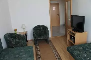 هاستل šd Jedlíkova 5