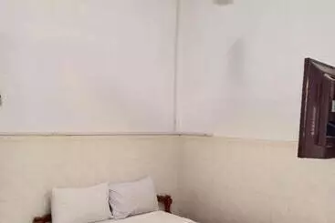 Auberge Silver Dolphin Guesthouse & Restaurant