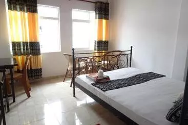 Nocleg ze śniadaniem Cocoplant Surf Inn