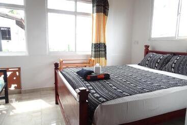 Bed and Breakfast Cocoplant Surf Inn