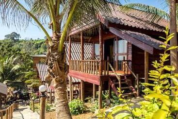 酒店 Happy Elephant Bungalows