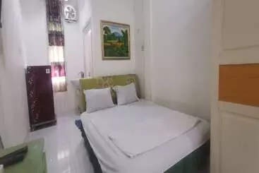 Hotelli Oyo 94078 Azzahra Homestay Syariah