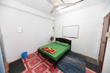 فندق Oyo 91005 My Gunung Budget