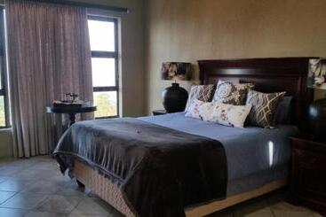 פנסיון Jackal Buzzard Mountain Guesthouse