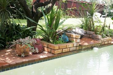 Bed & Breakfast Midrand Wild Goose Guest House & Conferencing Venue