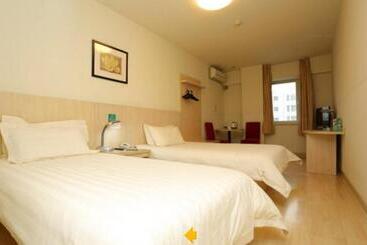 Hotel Jinjiang Inn Wuhan Optical Valley Finance Habour