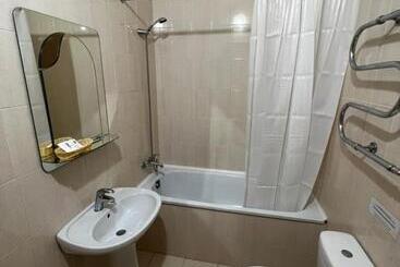 هتل Zolotoy Fazan