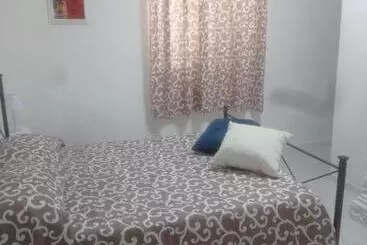 تختخواب و صبحانه Torre Agada