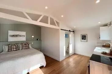 ペンション Willow View Cottage   Beautiful Farm Views Close To Waitomo