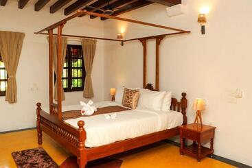 Resort Franco Tamil Villas