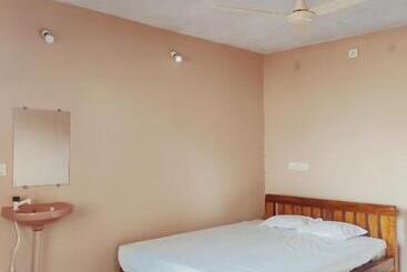 אתר נופש Nakshatra Beach Stay