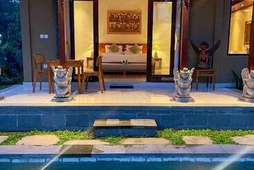 住宿加早餐 Gunung Kawi Villa