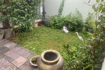 Nocleg ze śniadaniem Priyajeewaka Luxury Resort & Nursing Care