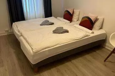 Pension  The Regent Suites